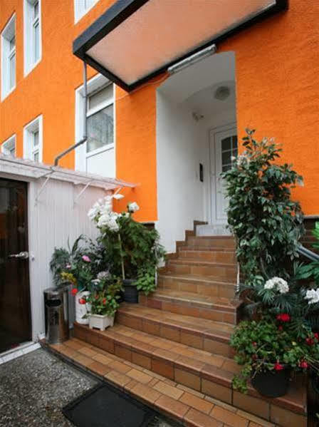 Gastehaus-Offenbachゲストハウス エクステリア 写真